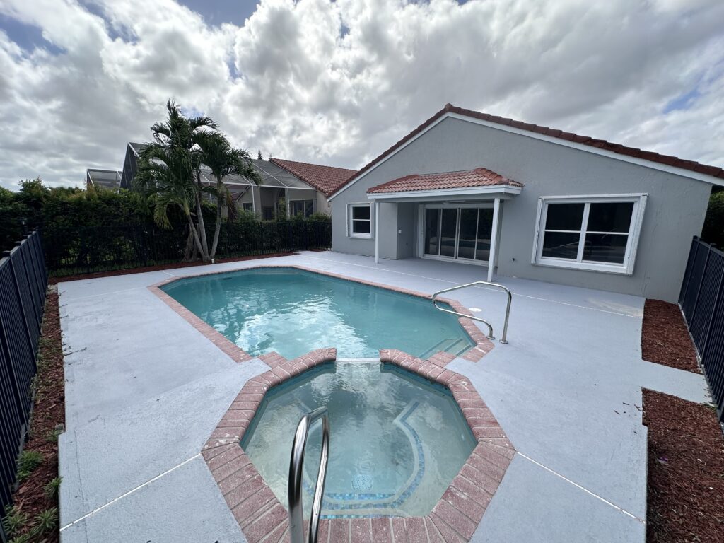 Full Reno · West Palm Beach